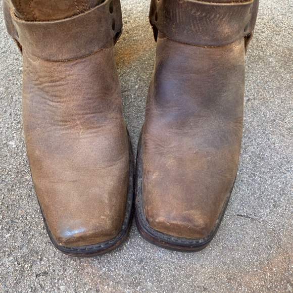 FRYE HARNESS BOOTS SZ 9 - Picture 4 of 11